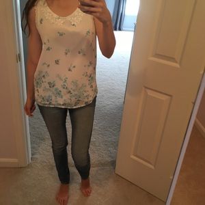 LC floral lace collar top